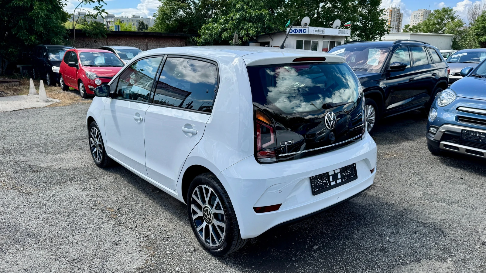 VW Up 1.0i + АГУ! Каско, ГО, Камера, PDC, NAVI, снимка 7 - Автомобили и джипове - 55132374
