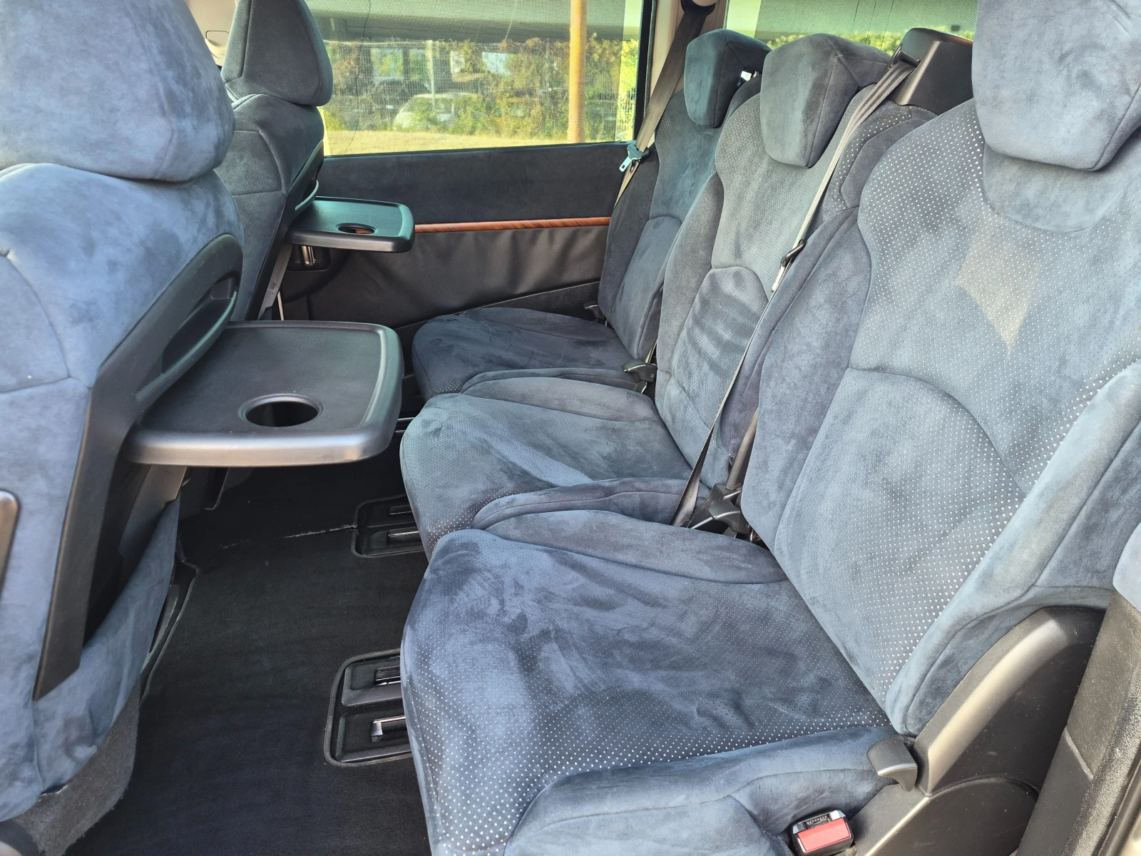 Lancia Phedra 2.2 HDI 7 МЕСТА, снимка 12 - Автомобили и джипове - 55618192