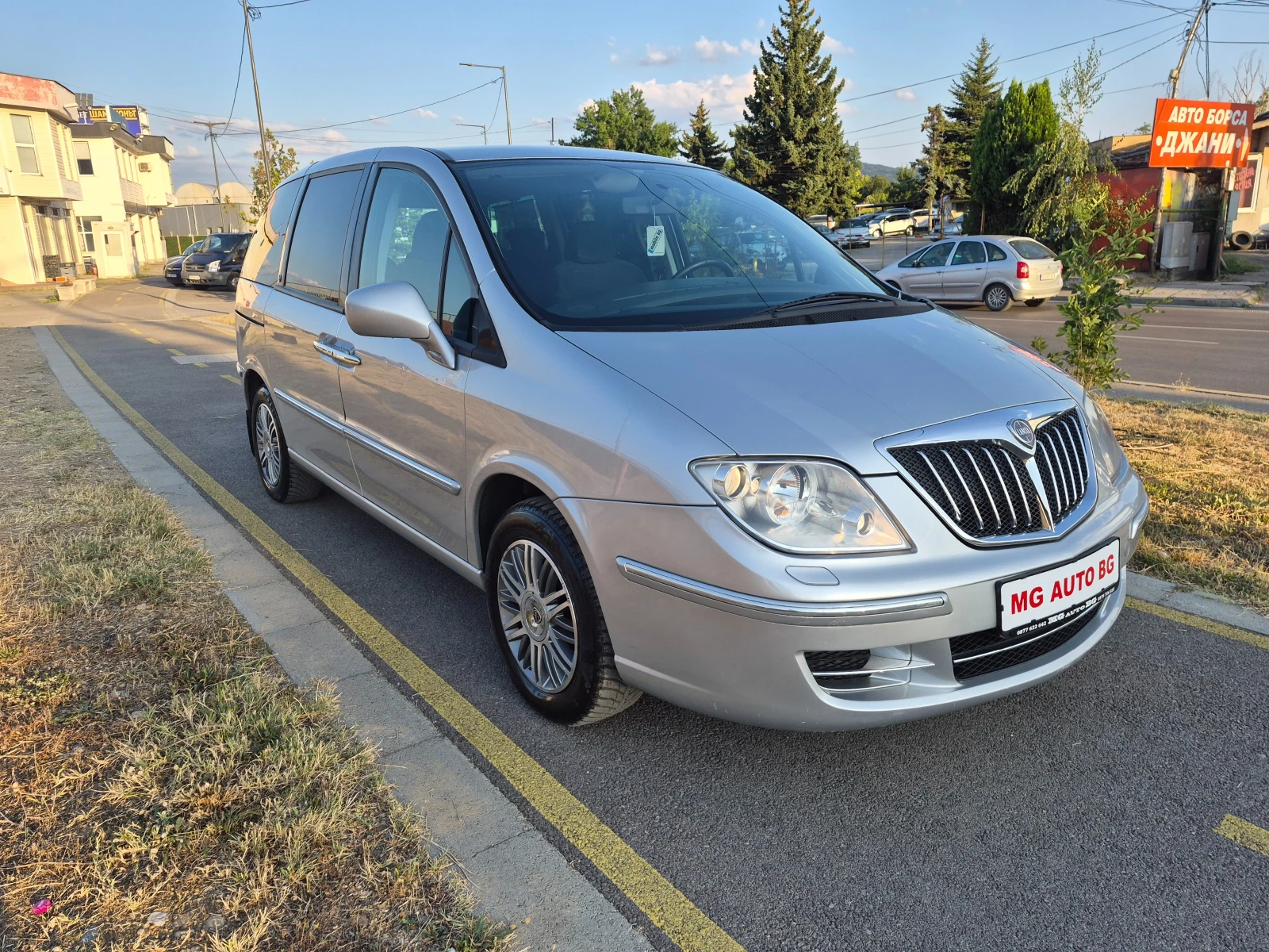 Lancia Phedra 2.2 HDI 7 МЕСТА, снимка 3 - Автомобили и джипове - 55618192
