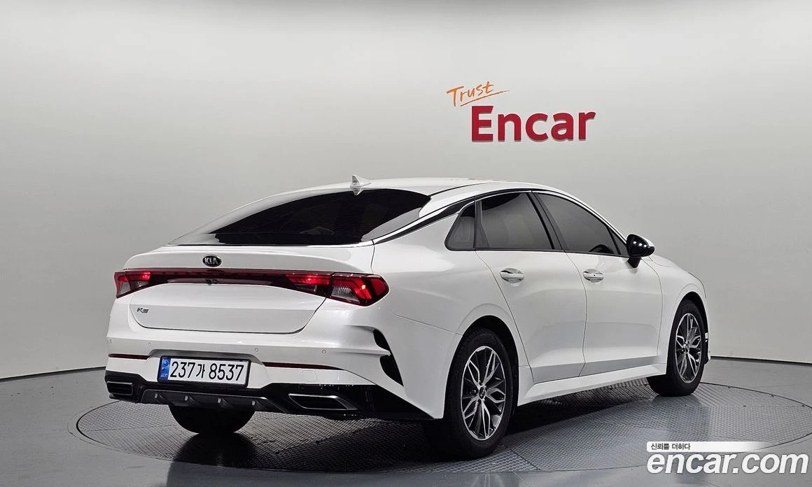 Kia K5 2.0 Trendy, снимка 2 - Автомобили и джипове - 55669013