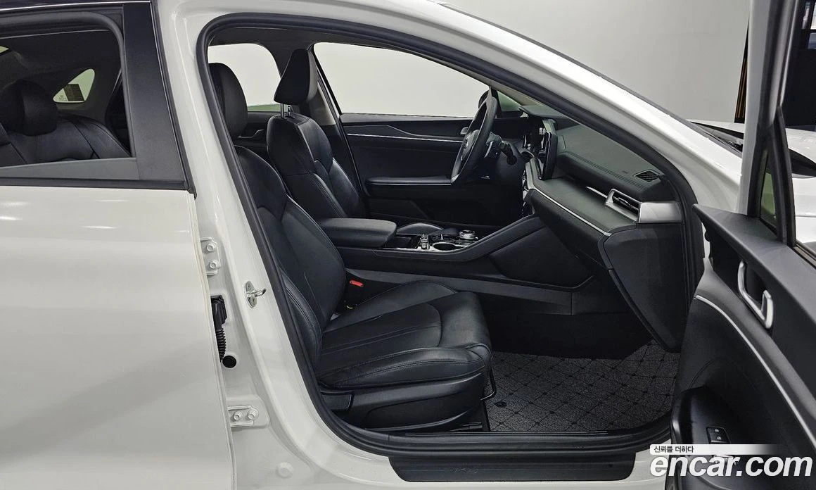 Kia K5 2.0 Trendy, снимка 11 - Автомобили и джипове - 55669013