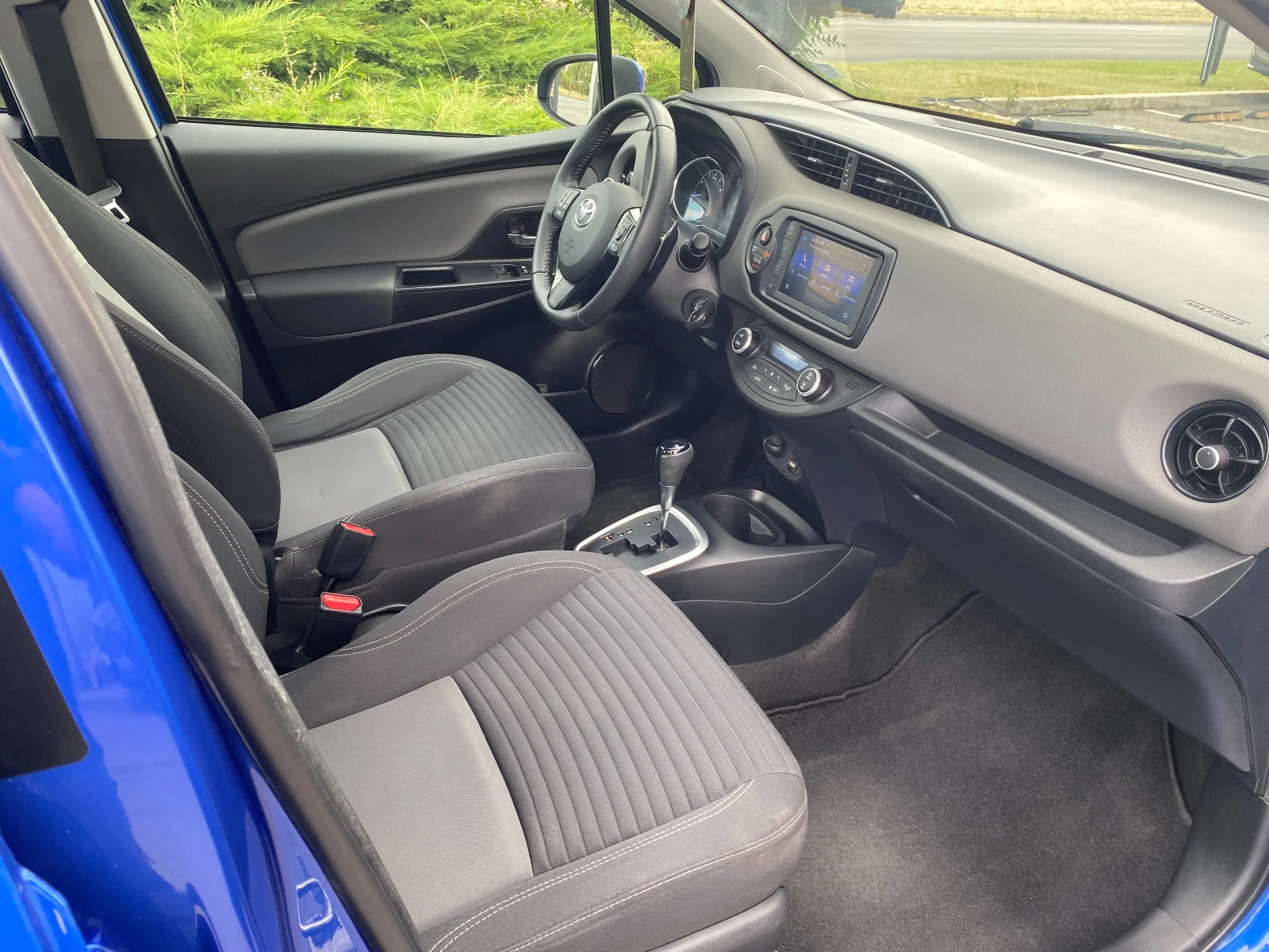 Toyota Yaris 1.5 CVT Luna, снимка 13 - Автомобили и джипове - 55717325