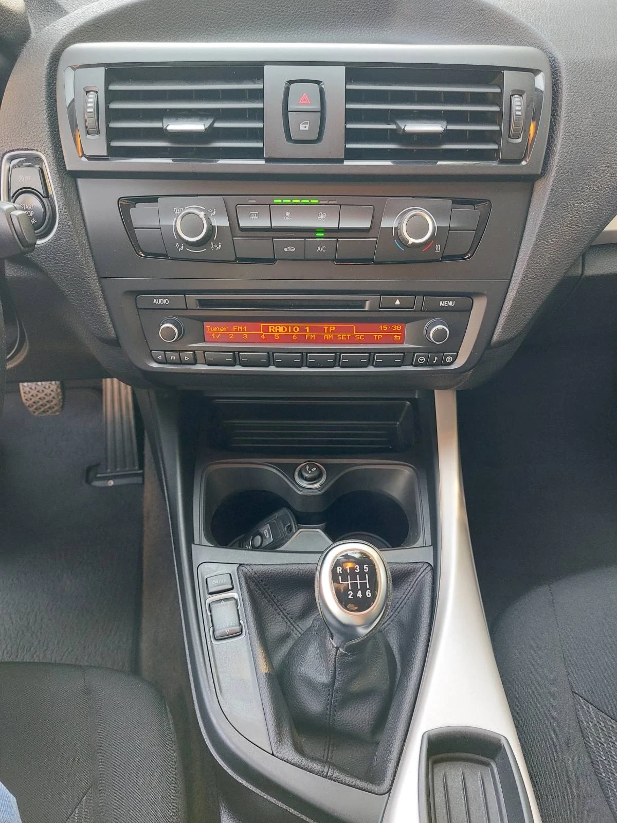 BMW 116 2.0D, 6ск, снимка 8 - Автомобили и джипове - 55751702