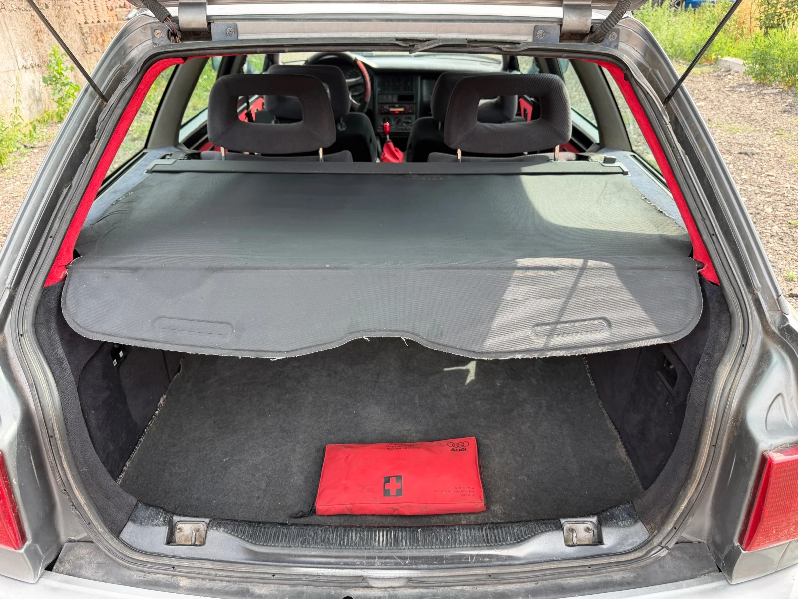 Audi 80 b4 1.9 TDI Red Bull Алкантара, снимка 9 - Автомобили и джипове - 55874925