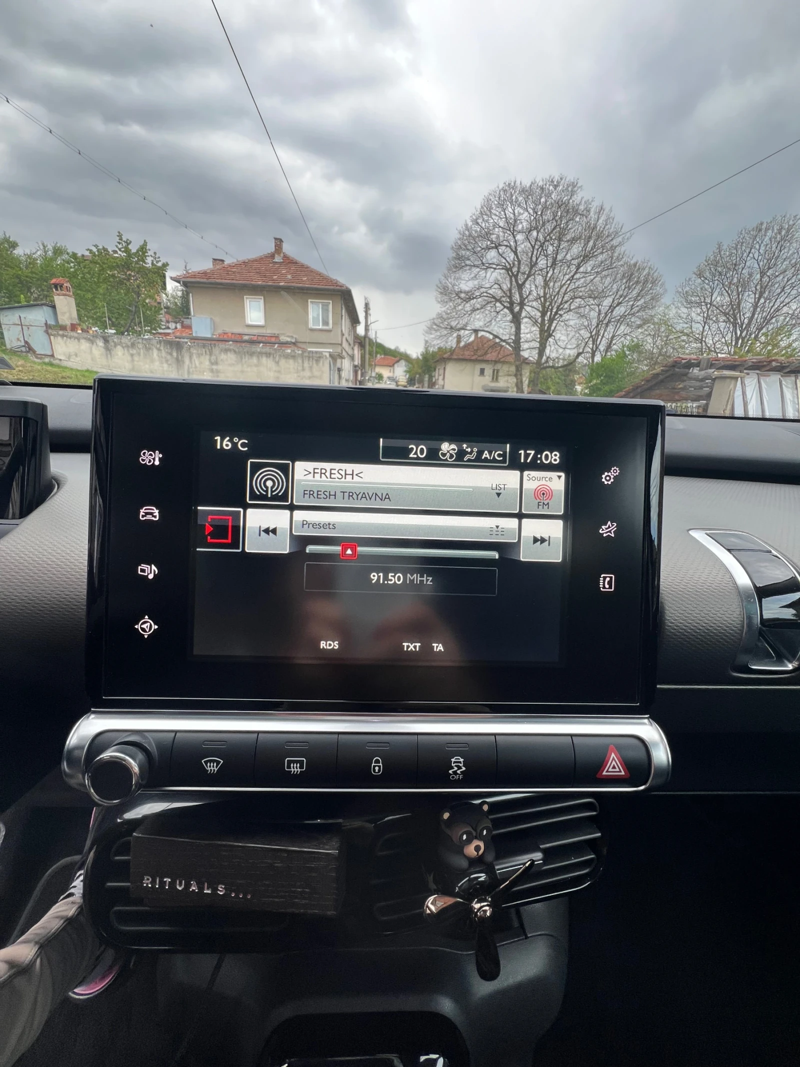 Citroen C4 Cactus, снимка 9 - Автомобили и джипове - 55905968