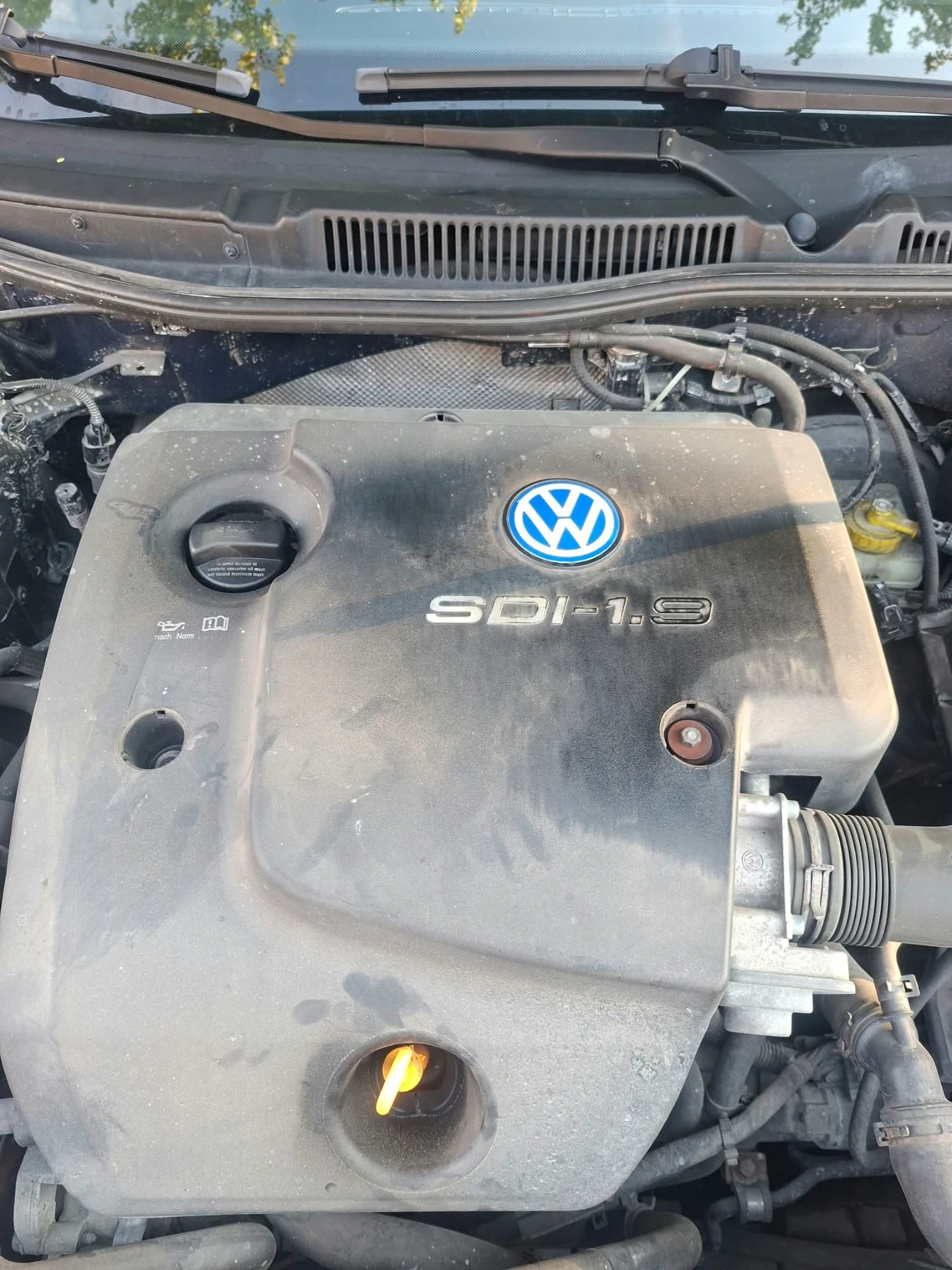 VW Golf 1.9 SDI, снимка 11 - Автомобили и джипове - 56225310