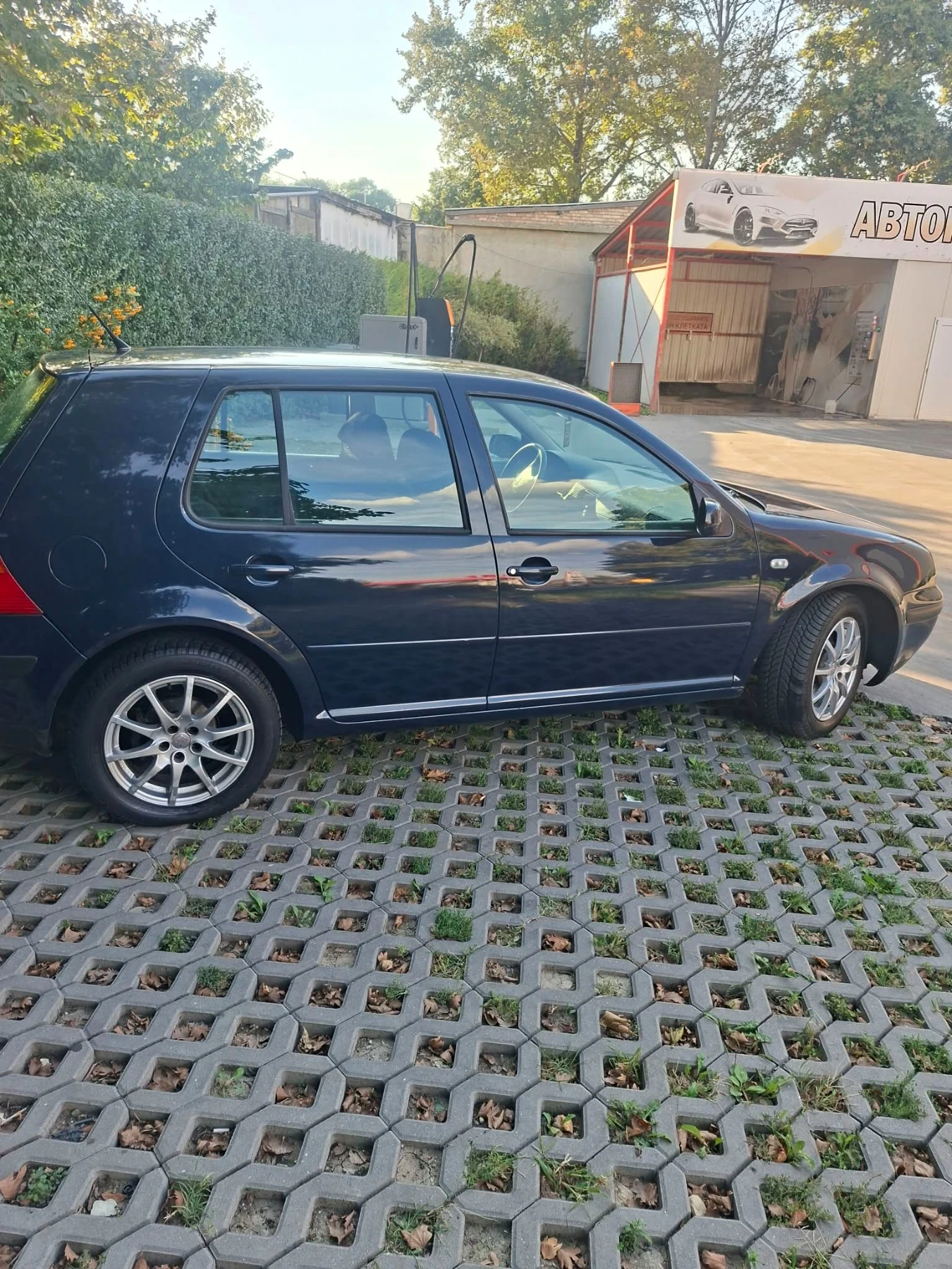 VW Golf 1.9 SDI, снимка 5 - Автомобили и джипове - 56225310
