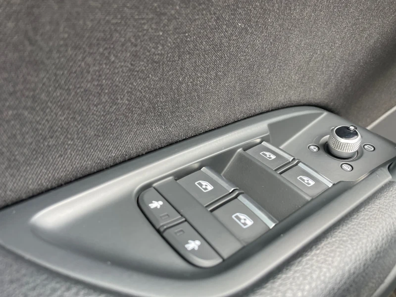 Audi Q5 4x4-2.0TDI-190ps с Пълна Сервизна История!, снимка 12 - Автомобили и джипове - 49780764