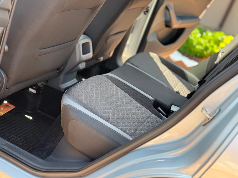 VW T-Cross R-Line FULL+ , снимка 3 - Автомобили и джипове - 51618846