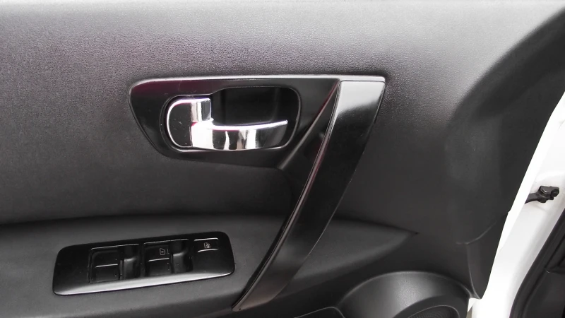 Nissan Qashqai 1.6.i.116.k.c.FACE.Газ бензин., снимка 12 - Автомобили и джипове - 52538083