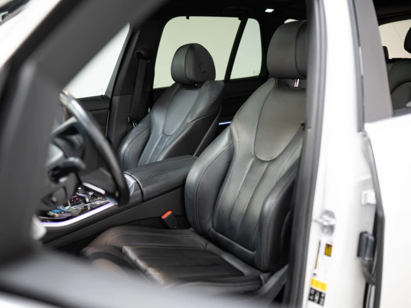 BMW X5 xDrive40i* AWD* АвтоКредит* (ЦЕНА ДО БГ)* , снимка 9 - Автомобили и джипове - 53293074