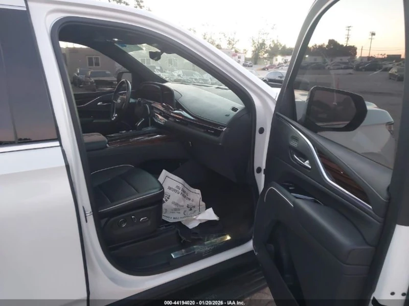 Cadillac Escalade Esv 4Wd Premium Luxury, снимка 5 - Автомобили и джипове - 53421836