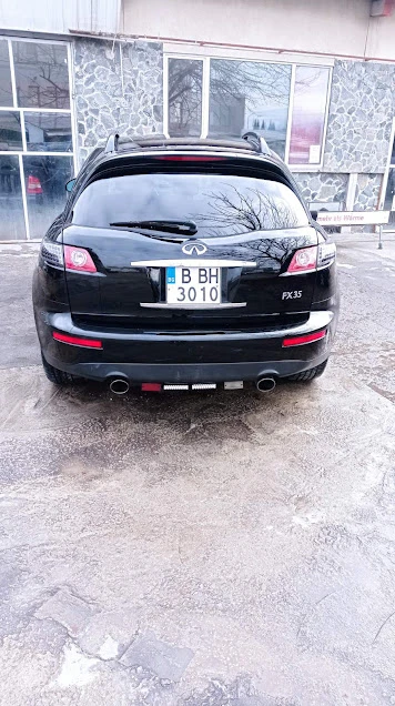 Infiniti Fx 35, снимка 8 - Автомобили и джипове - 48464329