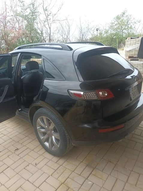 Infiniti Fx 35, снимка 2 - Автомобили и джипове - 48464329