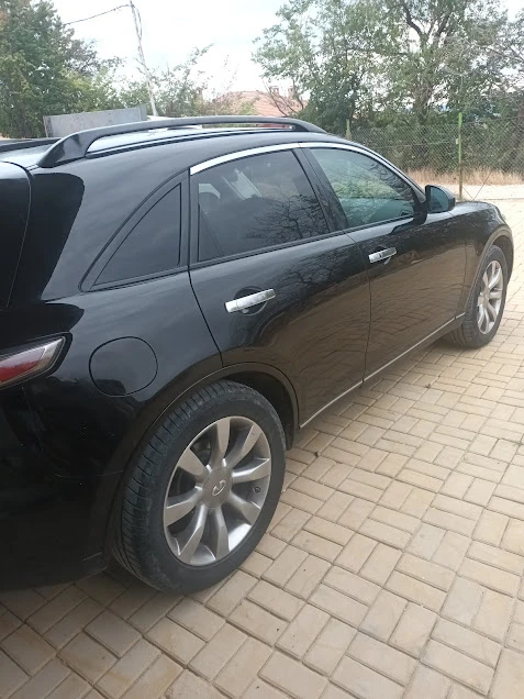 Infiniti Fx 35, снимка 4 - Автомобили и джипове - 48464329