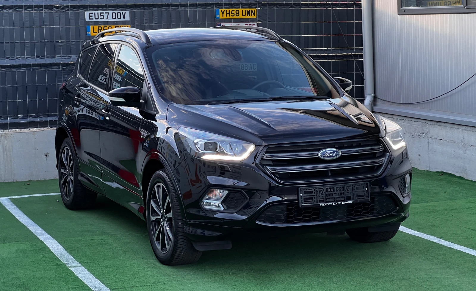 Ford Kuga 1.5TDCi ST Line 106000км Състояние НОВО - изображение 3