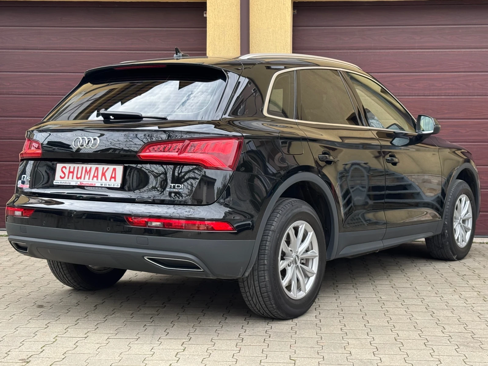 Audi Q5 4x4-2.0TDI-190ps с Пълна Сервизна История! - изображение 5