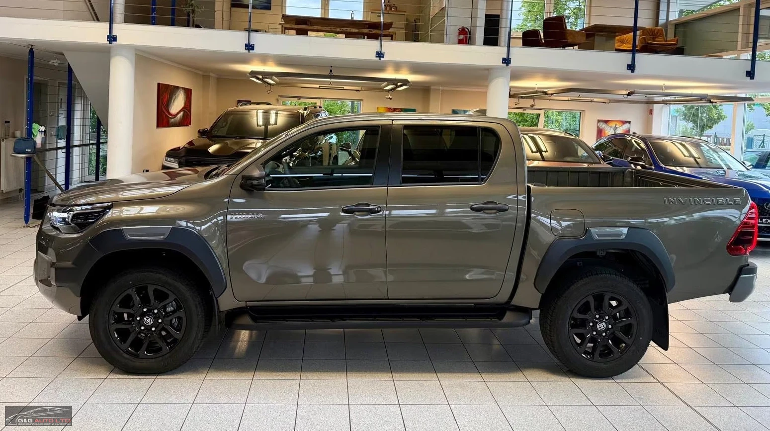 Toyota Hilux INVINCIBLE/204HP/DOUBLE-CAB/MILD-HYB./CARPLAY/430f - изображение 2