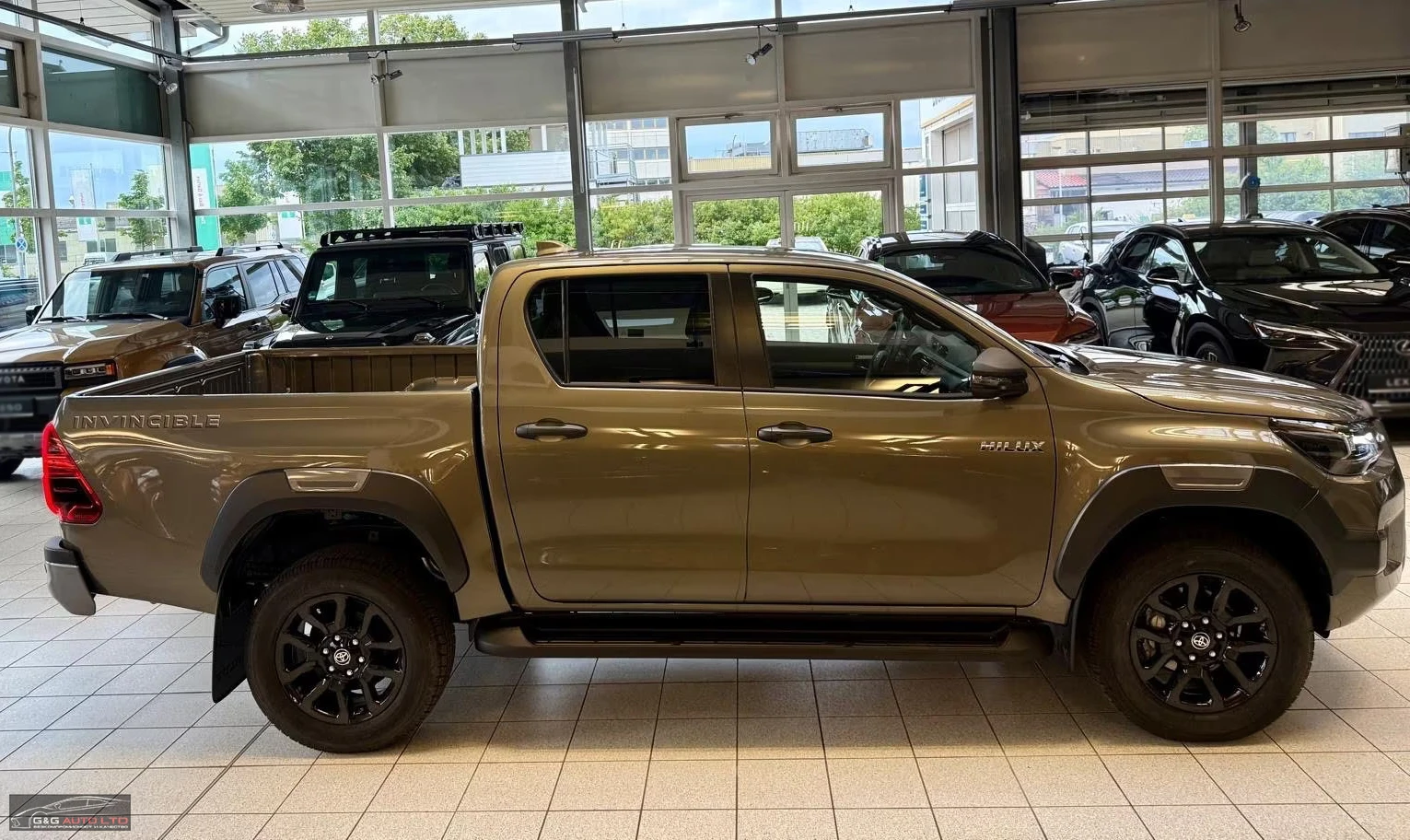 Toyota Hilux INVINCIBLE/204HP/DOUBLE-CAB/MILD-HYB./CARPLAY/430f - изображение 5