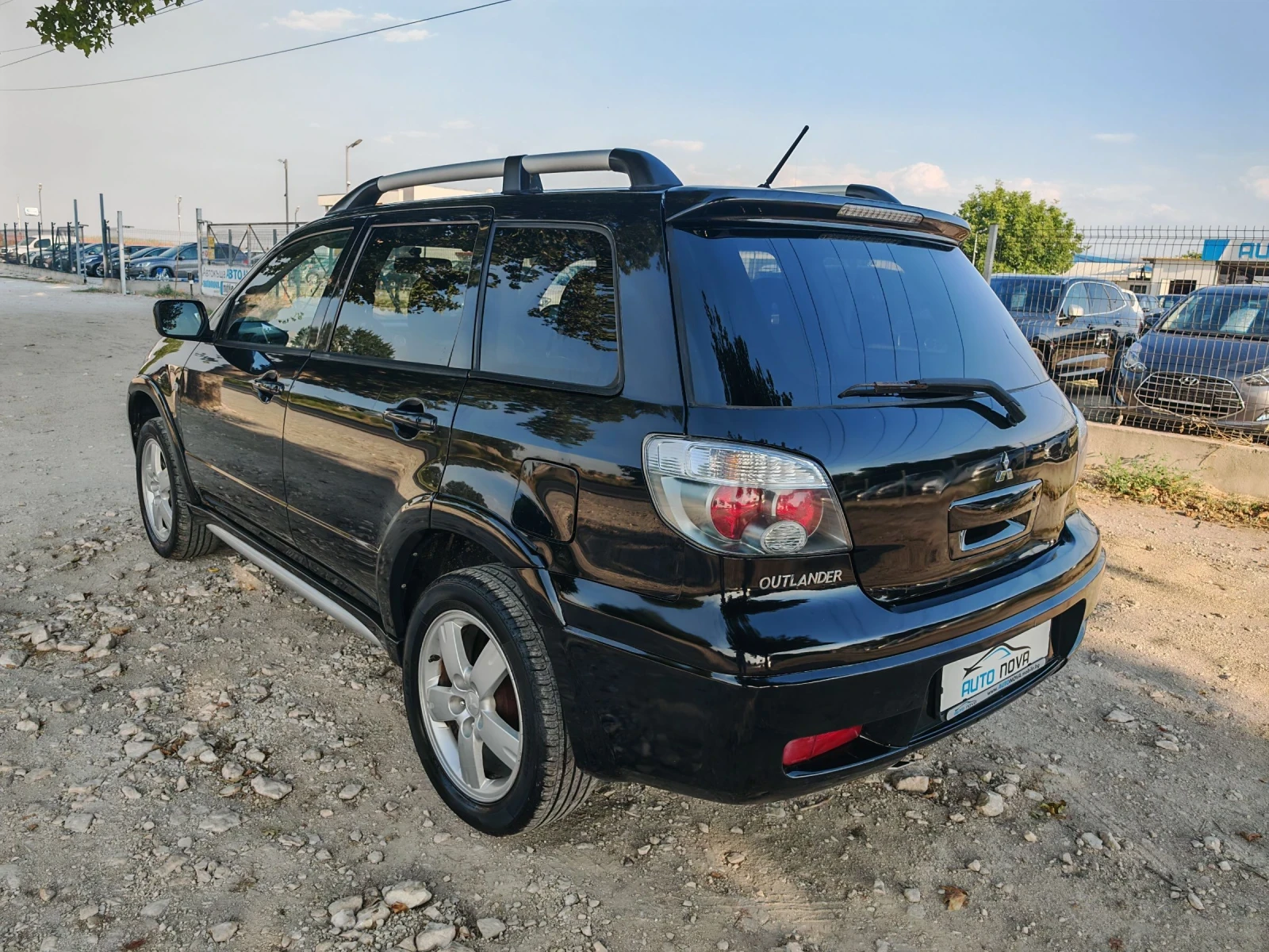 Mitsubishi Outlander 2.0 БЕНЗИН 136 К.С. ГАЗ УНИКАЛНО СЪСТОЯНИЕ! - изображение 7