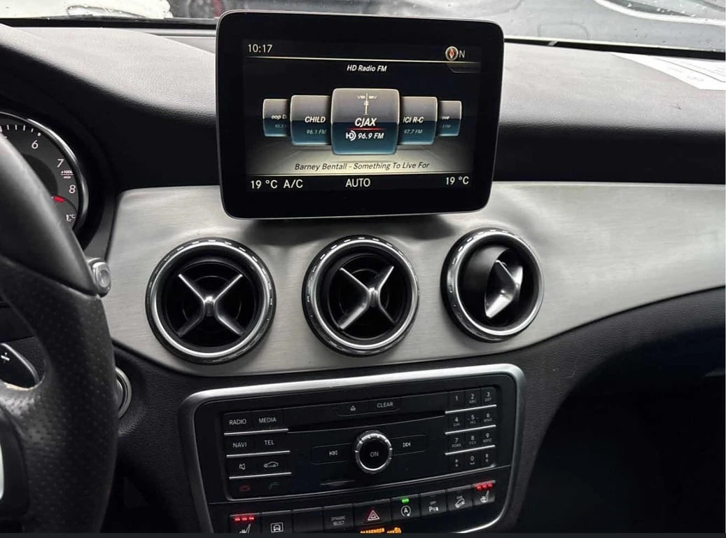 Mercedes-Benz GLA 250 2017 4MATIC FULL ЕКСТРИ * БЕЗ ПЪРВОНАЧАЛНА ВНОСКА* - изображение 9