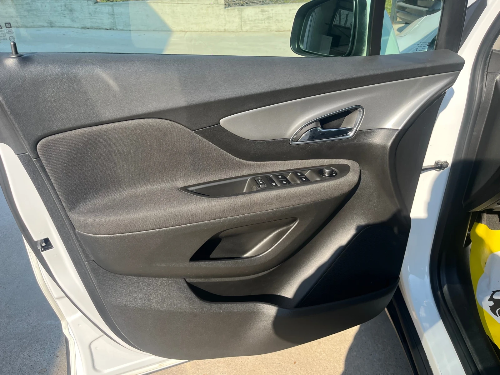 Opel Mokka 1.7cdti, снимка 14 - Автомобили и джипове - 53738173