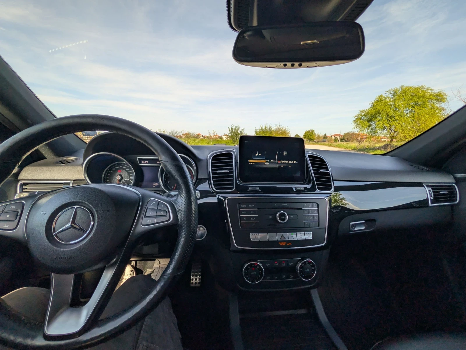 Mercedes-Benz GLE 400, снимка 11 - Автомобили и джипове - 54344762