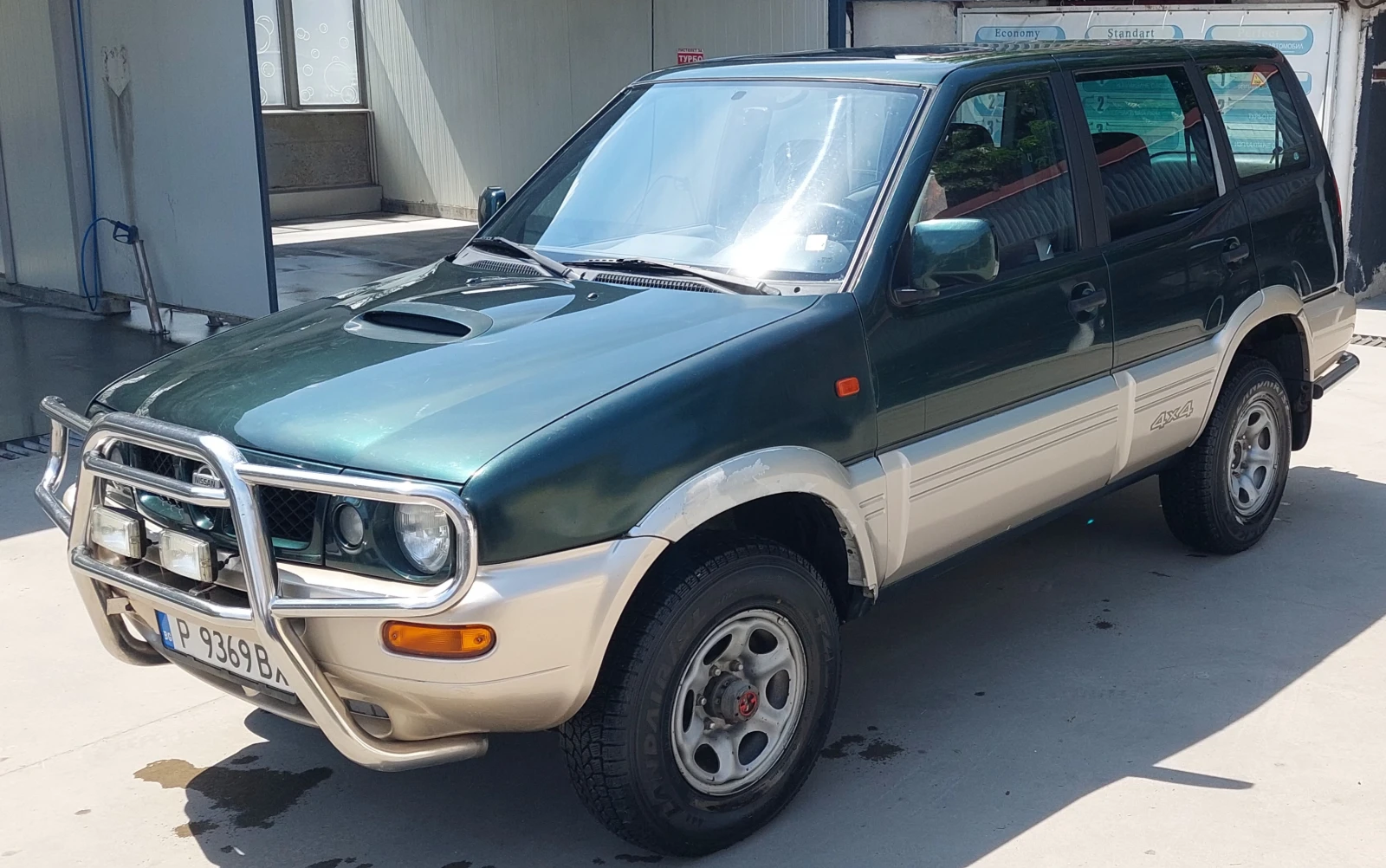 Nissan Terrano 2, снимка 6 - Автомобили и джипове - 54368704