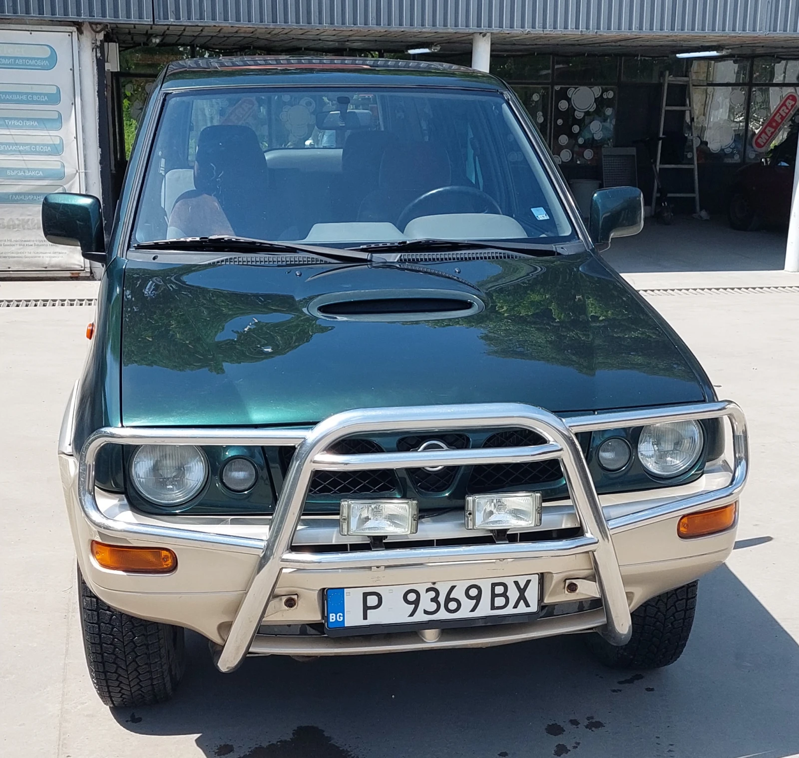 Nissan Terrano 2, снимка 4 - Автомобили и джипове - 54368704