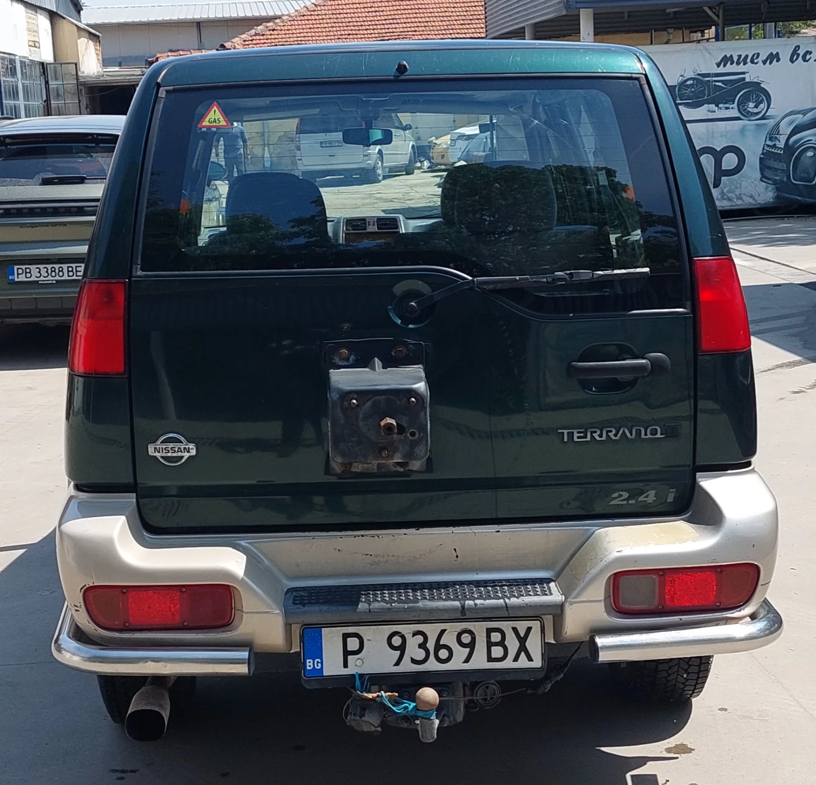 Nissan Terrano 2, снимка 2 - Автомобили и джипове - 54368704