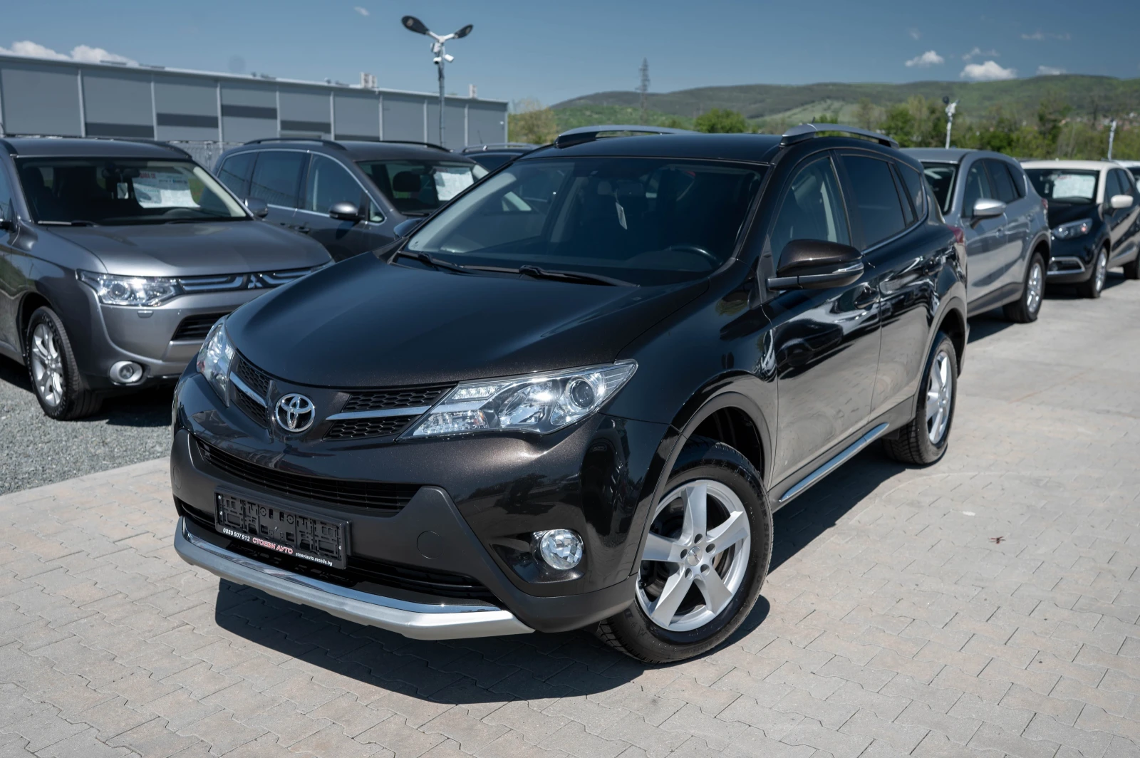 Toyota Rav4 2.2* 4x4* 2016г* Exclusive, снимка 2 - Автомобили и джипове - 54441645