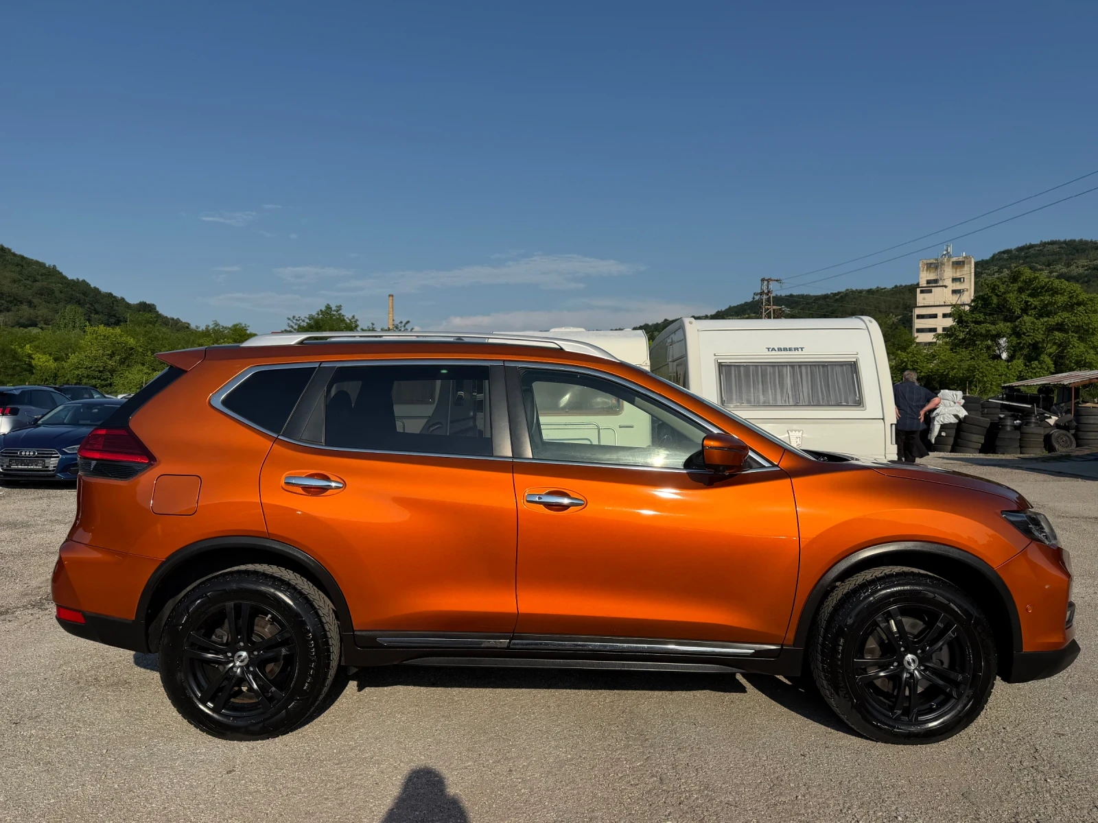 Nissan X-trail 2.0dCi 4X4/УНИКАТ/360* KAMEРИ/КОЖА/ЕЛ.СЕДАЛКИ/LED, снимка 2 - Автомобили и джипове - 54794658