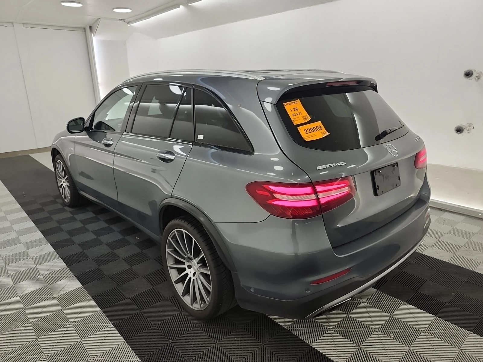 Mercedes-Benz GLC 43 AMG BLIND SPOT * ПАНОРАМА * CARFAX * , снимка 4 - Автомобили и джипове - 54804710