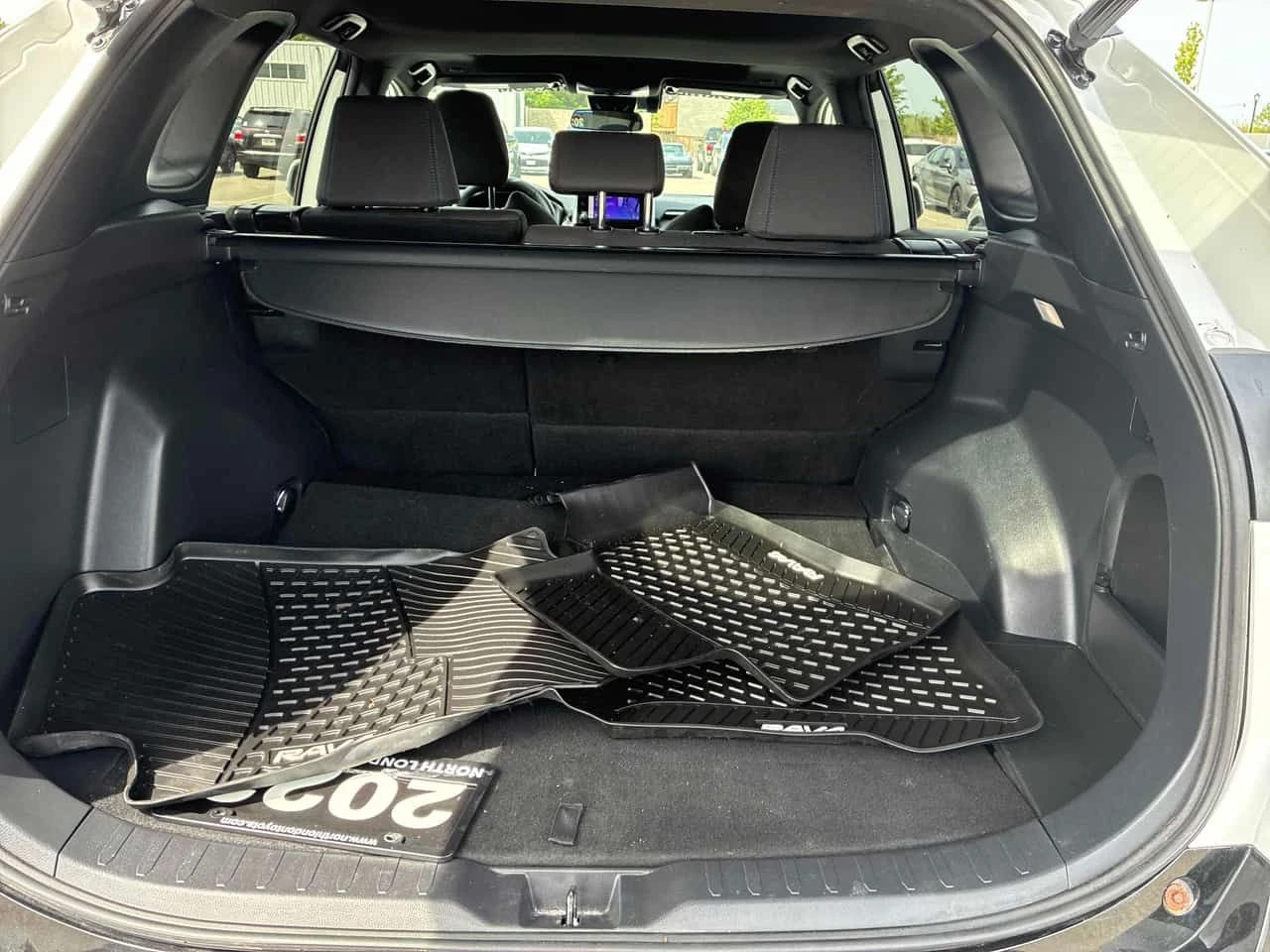 Toyota Rav4 * Hybrid SE * ГЛАВНО ПРЕДСТАВИТЕЛСТВО НА TOYOTA* , снимка 13 - Автомобили и джипове - 54941859