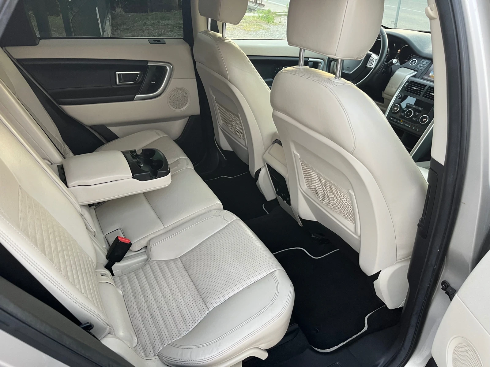 Land Rover Discovery Sport 2.0 D.HSE.Dinamic.Собствен лизинг!!!, снимка 14 - Автомобили и джипове - 55467356