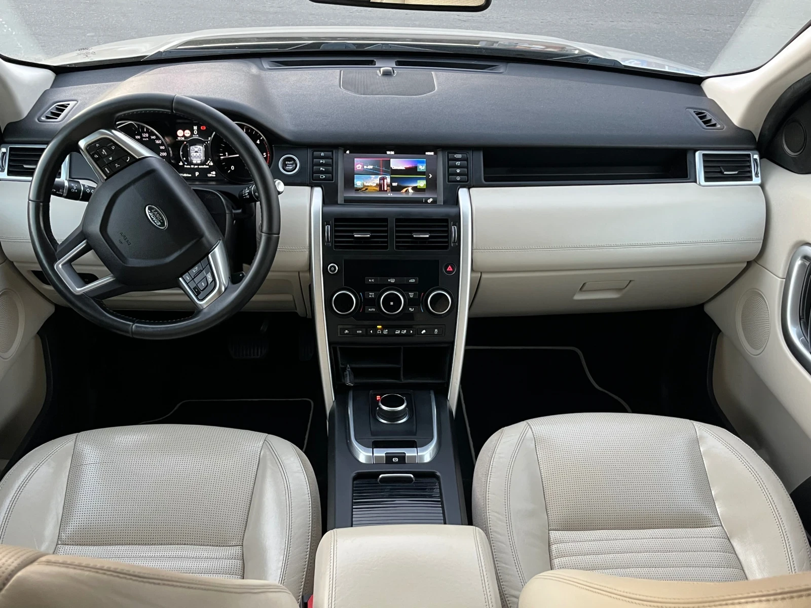 Land Rover Discovery Sport 2.0 D.HSE.Dinamic.Собствен лизинг!!!, снимка 13 - Автомобили и джипове - 55467356