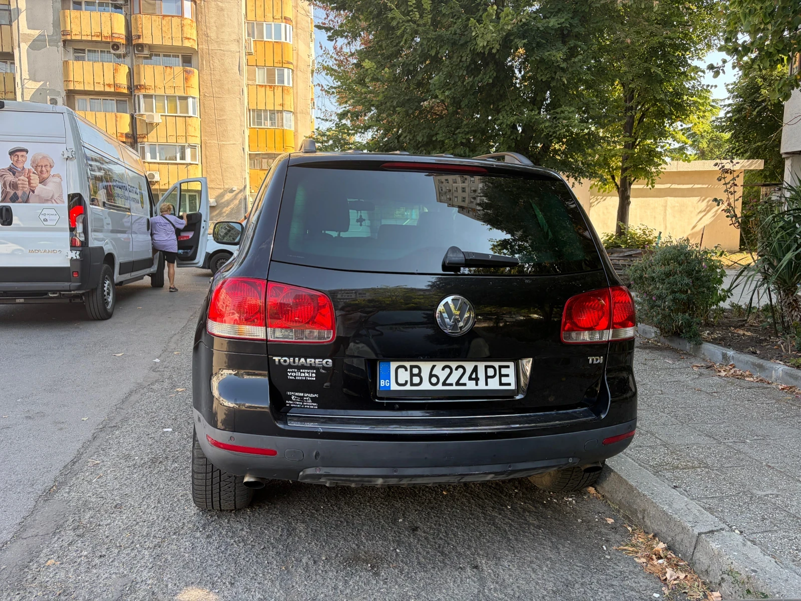 VW Touareg, снимка 2 - Автомобили и джипове - 55929342