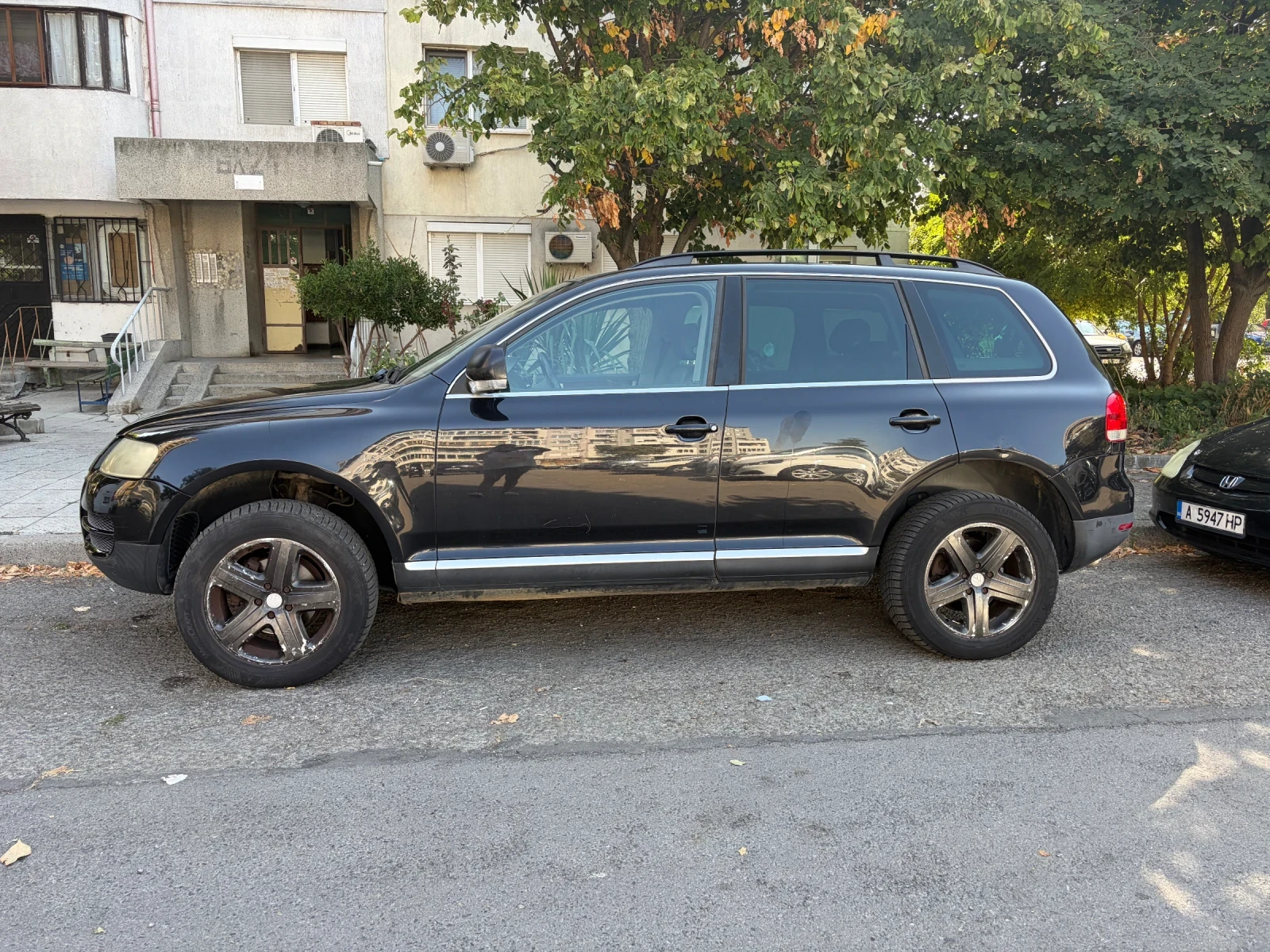 VW Touareg, снимка 3 - Автомобили и джипове - 55929342