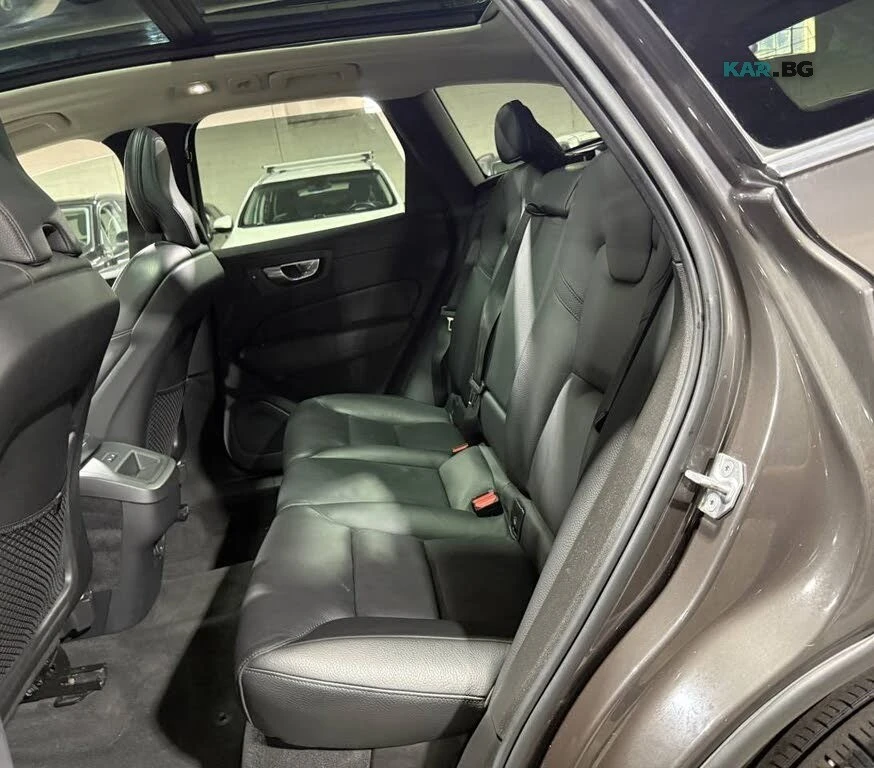 Volvo XC60 B6 Momentum* AWD* КОЖА* ПОДГРЕВ* КАМЕРА* ПАНО* , снимка 11 - Автомобили и джипове - 55990090