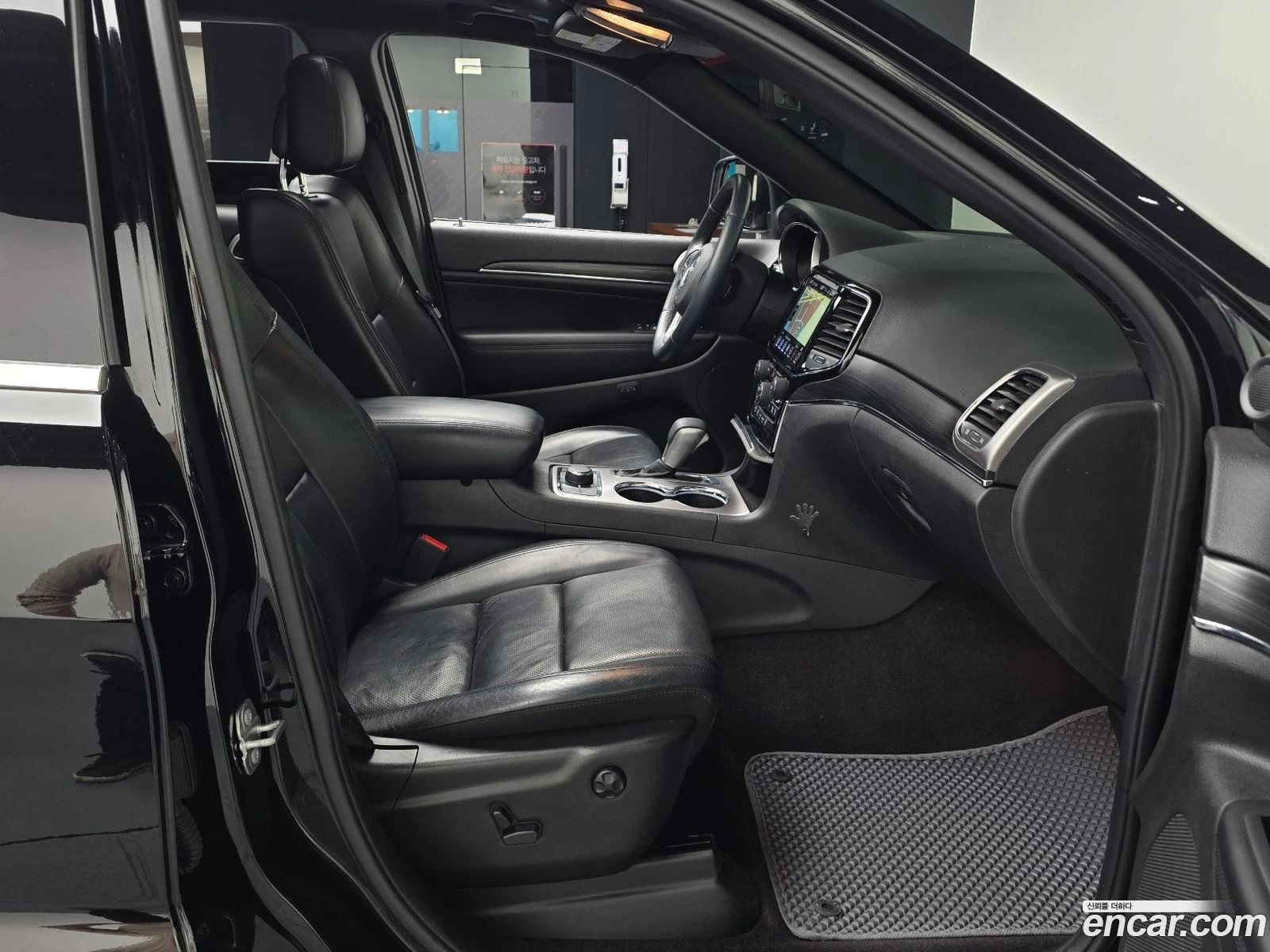 Jeep Cherokee 3.6 Limited* �������� ������ ������� | Mobile.bg � ����������� 10