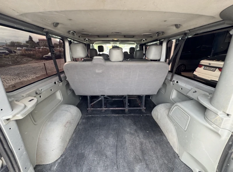 Renault Trafic 2.0 dci 115к.с / 9 МЕСТЕН / КЛИМАТИК/ТОП СЪСТОЯНИЕ, снимка 11 - Бусове и автобуси - 52143146