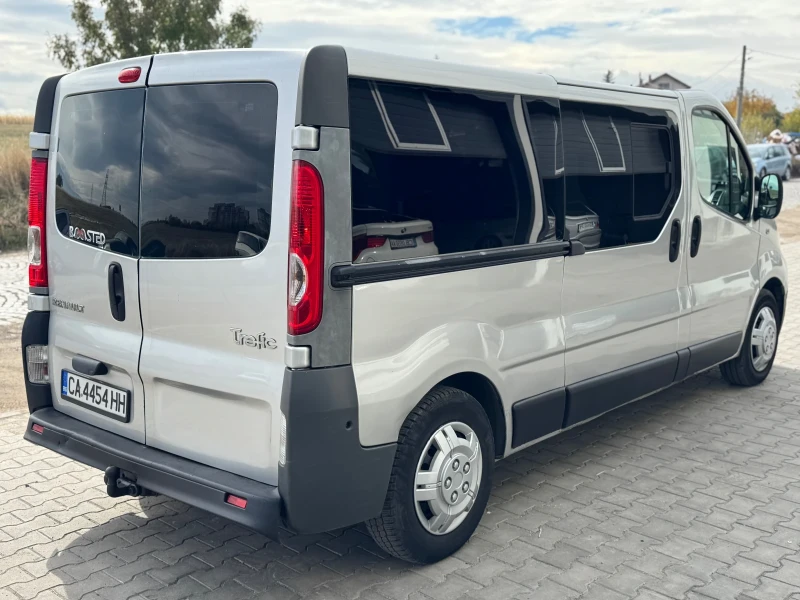 Renault Trafic 2.0 dci 115к.с / 9 МЕСТЕН / КЛИМАТИК/ТОП СЪСТОЯНИЕ, снимка 4 - Бусове и автобуси - 52143146