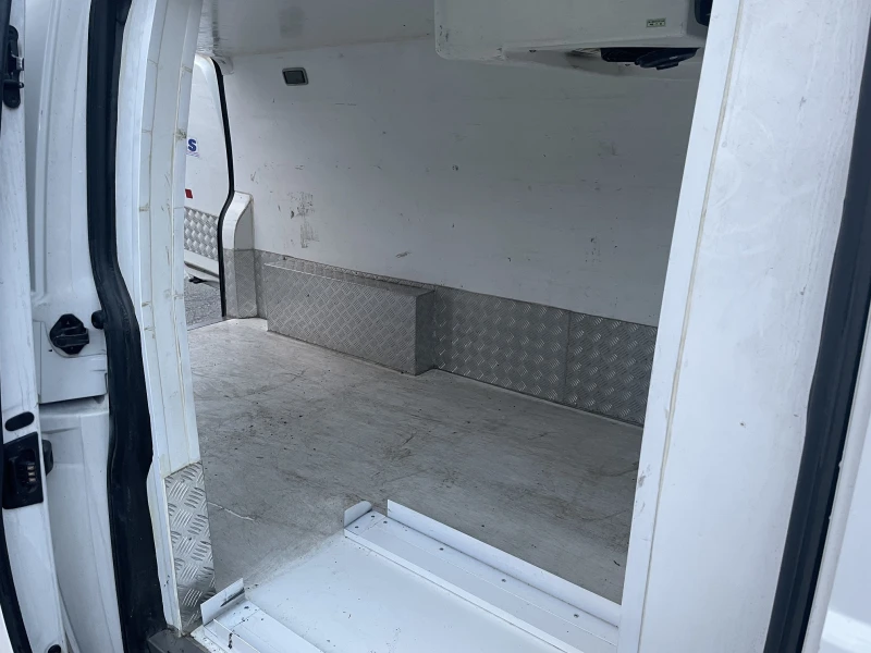 VW Transporter, снимка 14 - Бусове и автобуси - 53596727