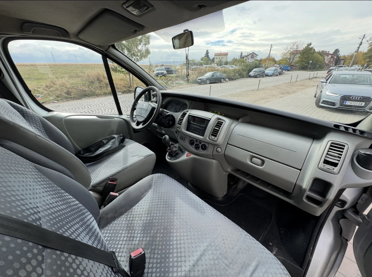 Renault Trafic 2.0 dci 115к.с / 9 МЕСТЕН / ГАРАНЦИЯ / КЛИМАТИК - изображение 7