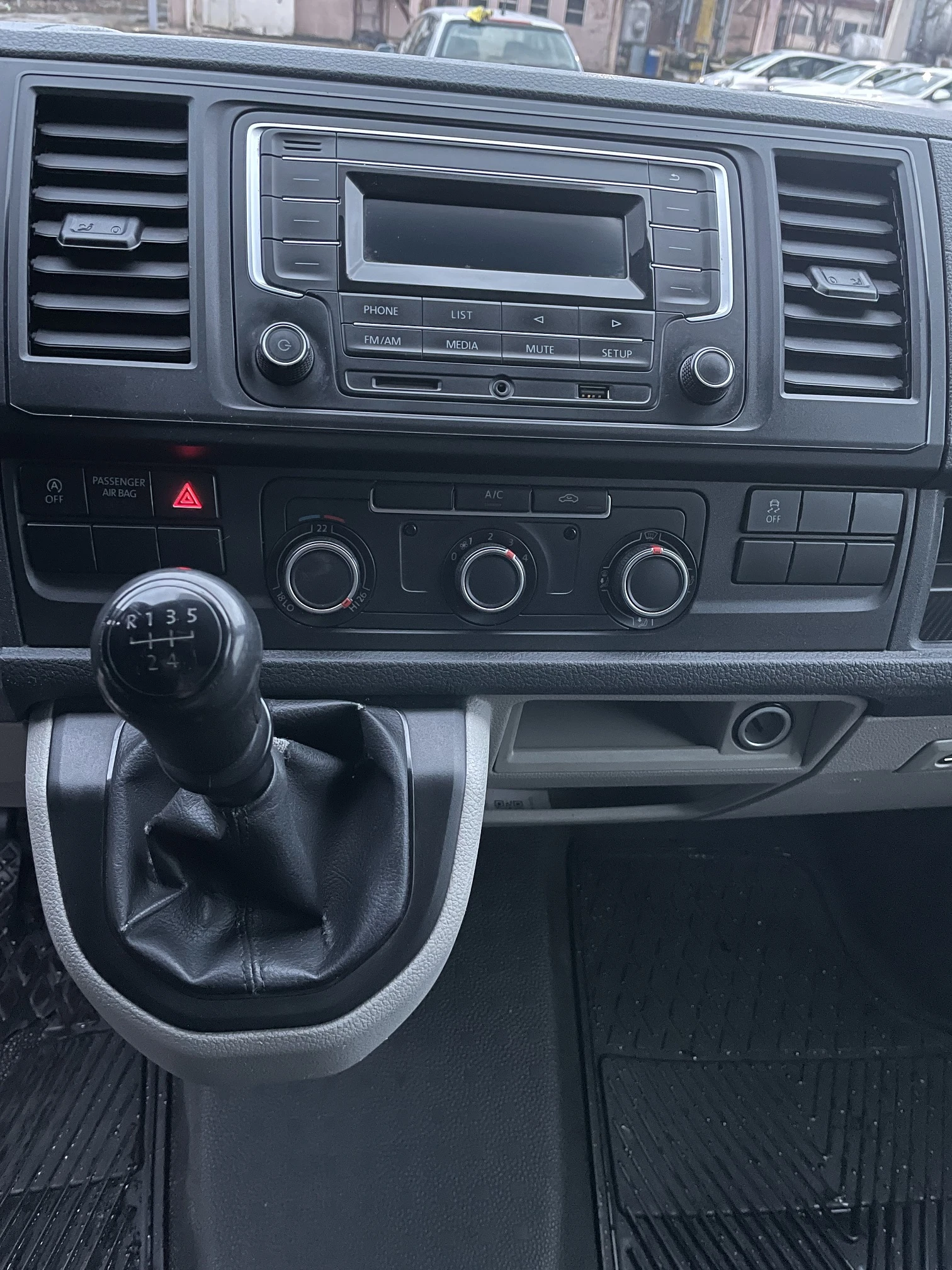 VW Transporter  - изображение 10