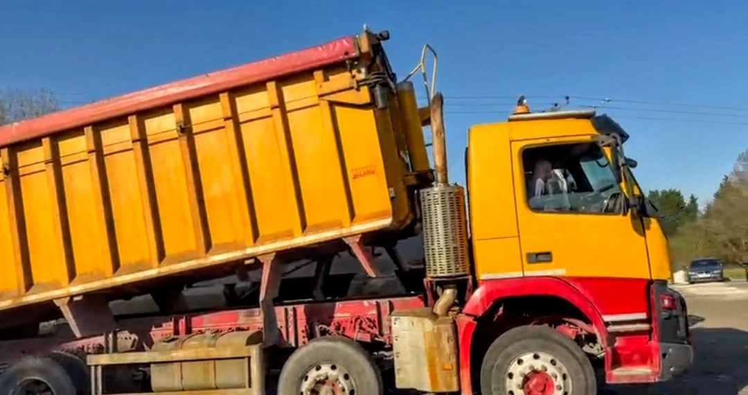 Volvo Fm FMX зърновоз, снимка 9 - Камиони - 54128873