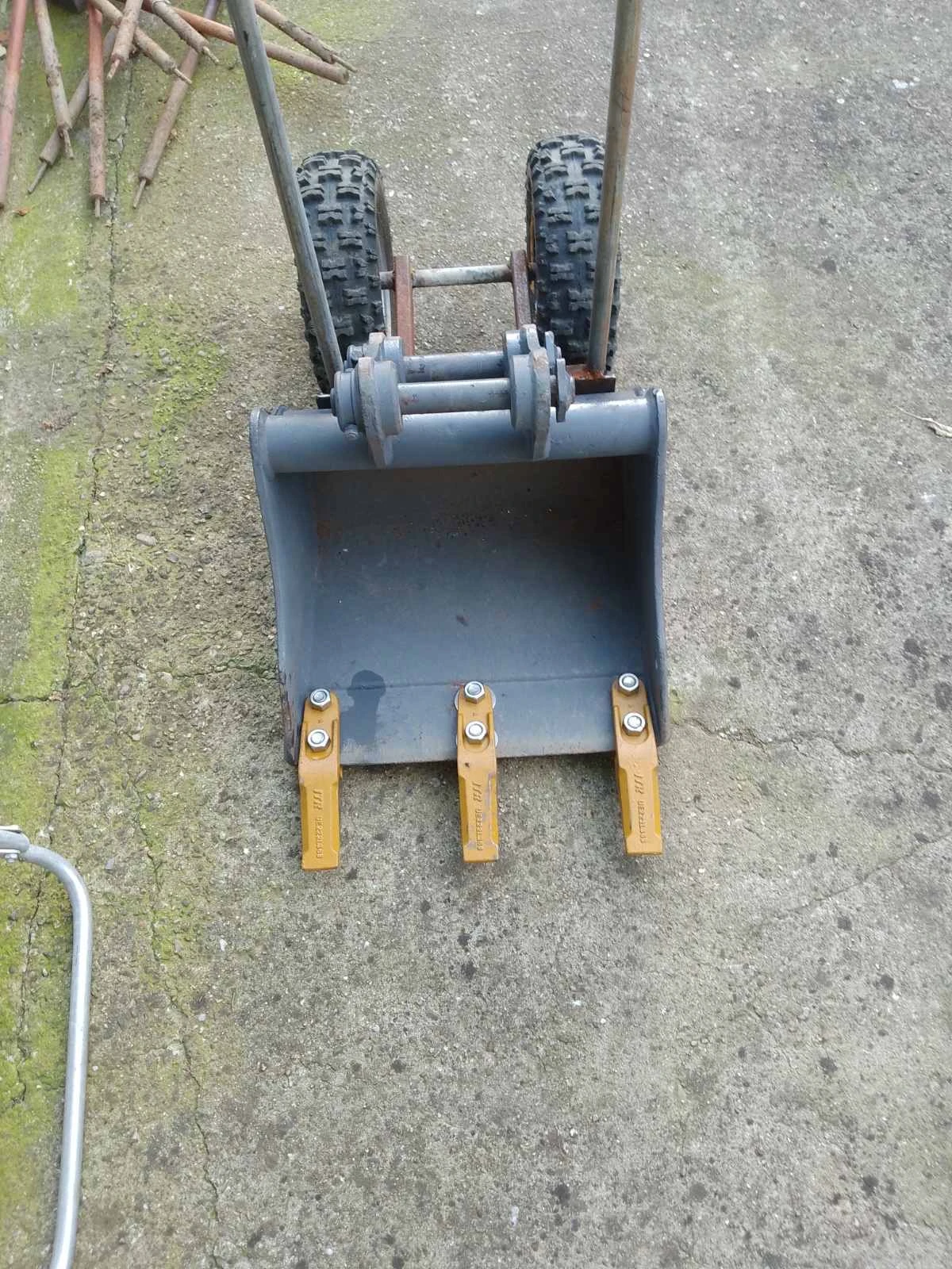 Багер Takeuchi TB216, снимка 14 - Индустриална техника - 54842081