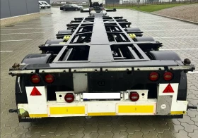 Полуремарке Krone tara: 4450 kg