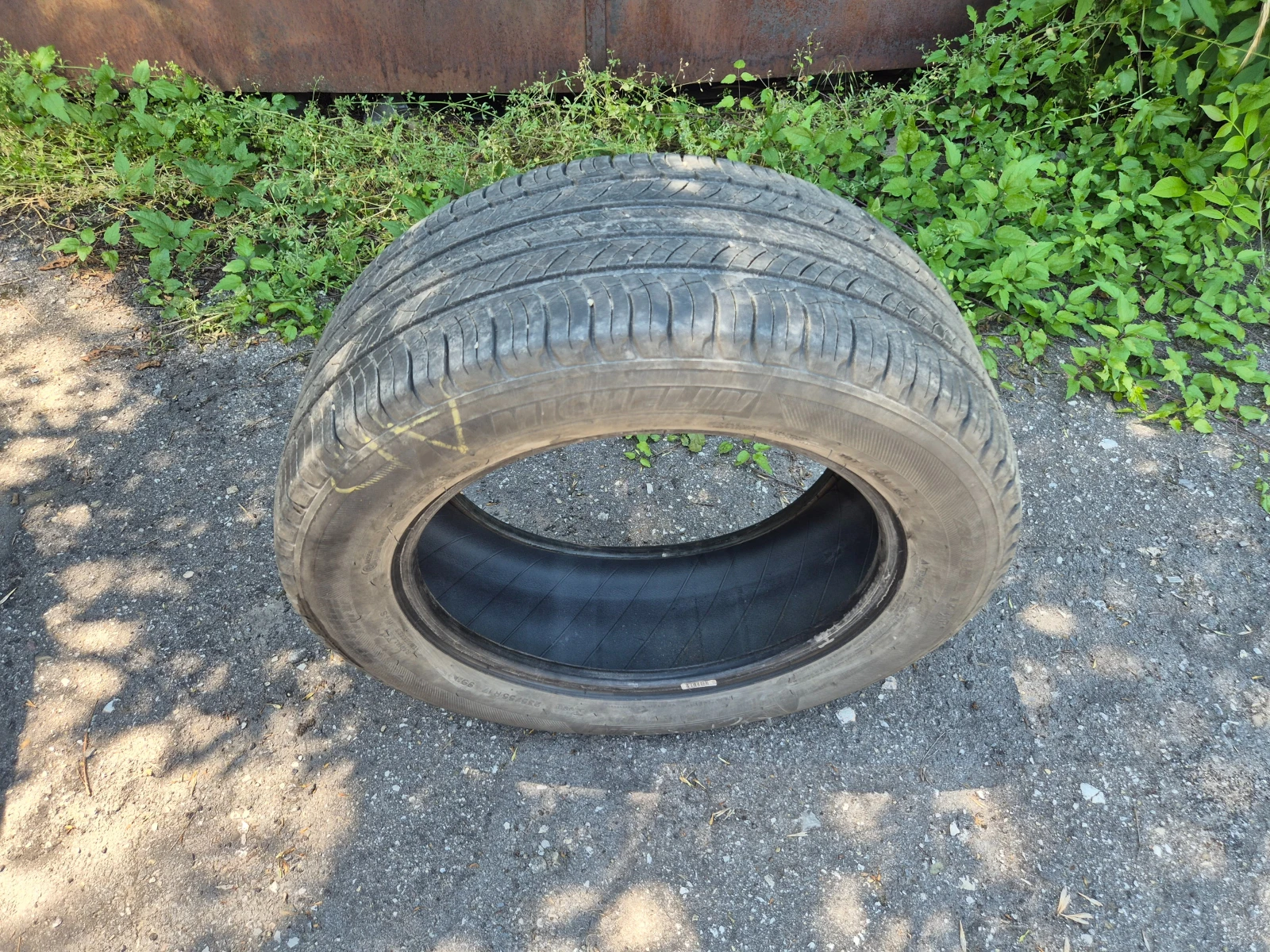 Гуми Всесезонни 235/55R17, снимка 5 - Гуми и джанти - 54838846