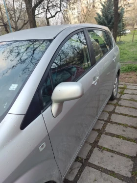 Toyota Corolla verso, снимка 4